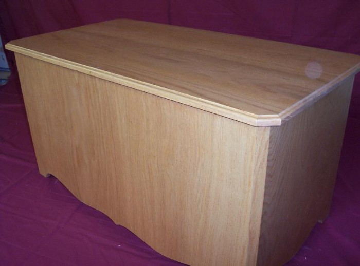 Solid Oak Hope Chest with Hinged Lid and Natural Finish