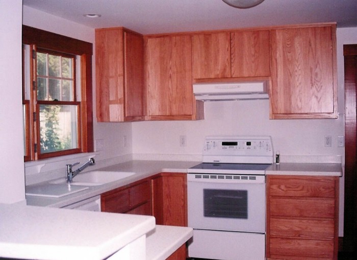 Murphy Kitchen - Solid American Hardwood Kitchen Cabinetry