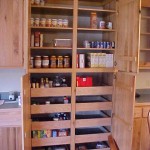 Tweedy - Pantry with Pull-outs