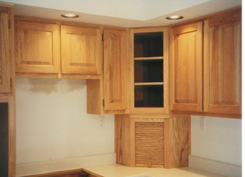 Corner Appliance Garage – HealthyCabinetmakers.com