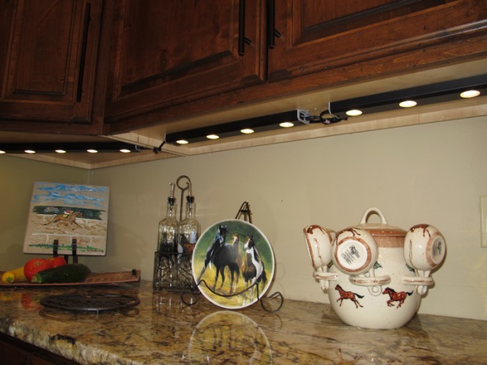 Under Cabinet lighting B